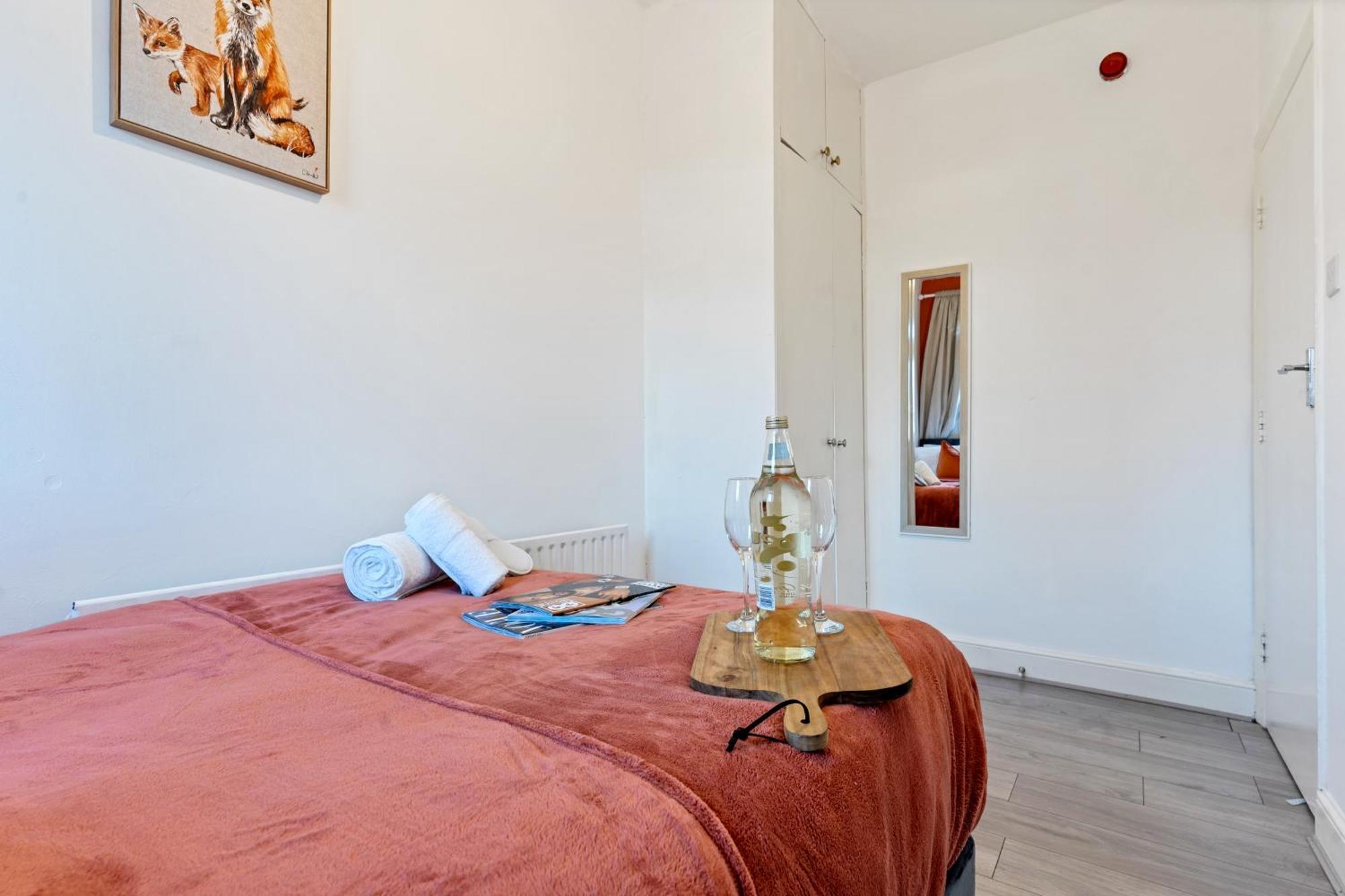 Stylish 2 Bed Apartment Near Central 런던 외부 사진